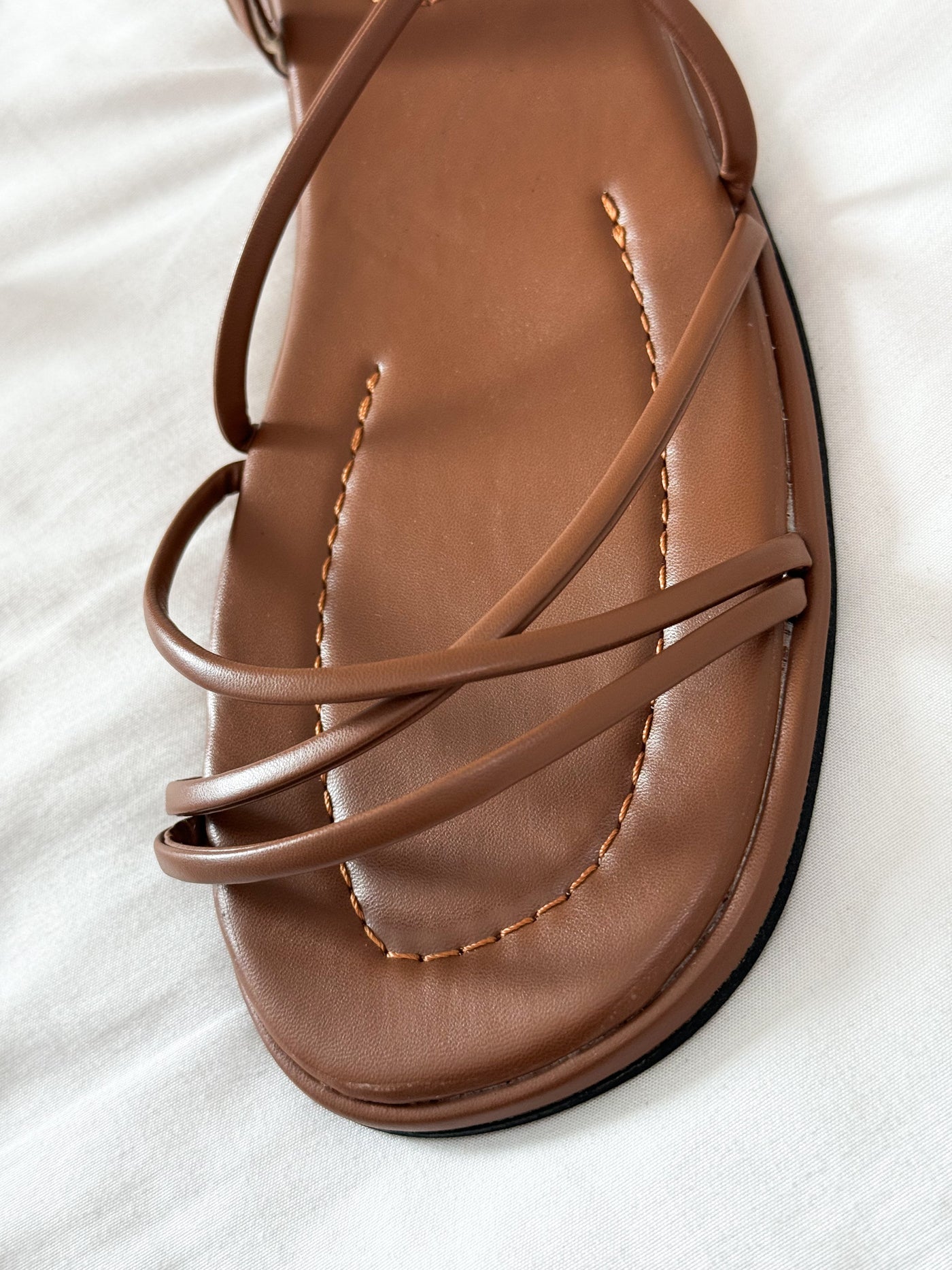 Irene | Płaskie Sandały z Kwadratowym Noskiem i Sznurowadłami