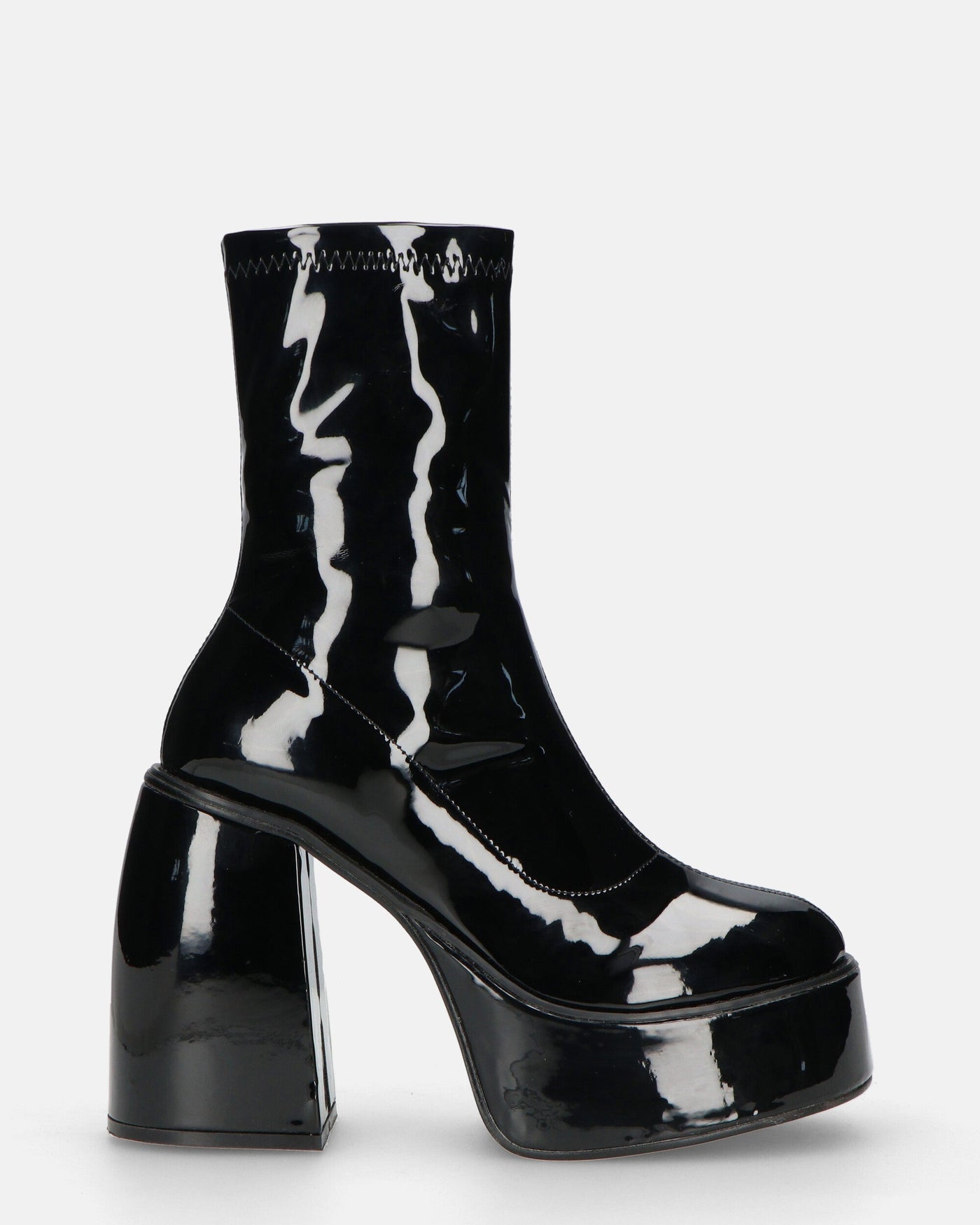 MYA | Botki na platformie z wysokim obcasem w błyszczącym czarnym kolorze