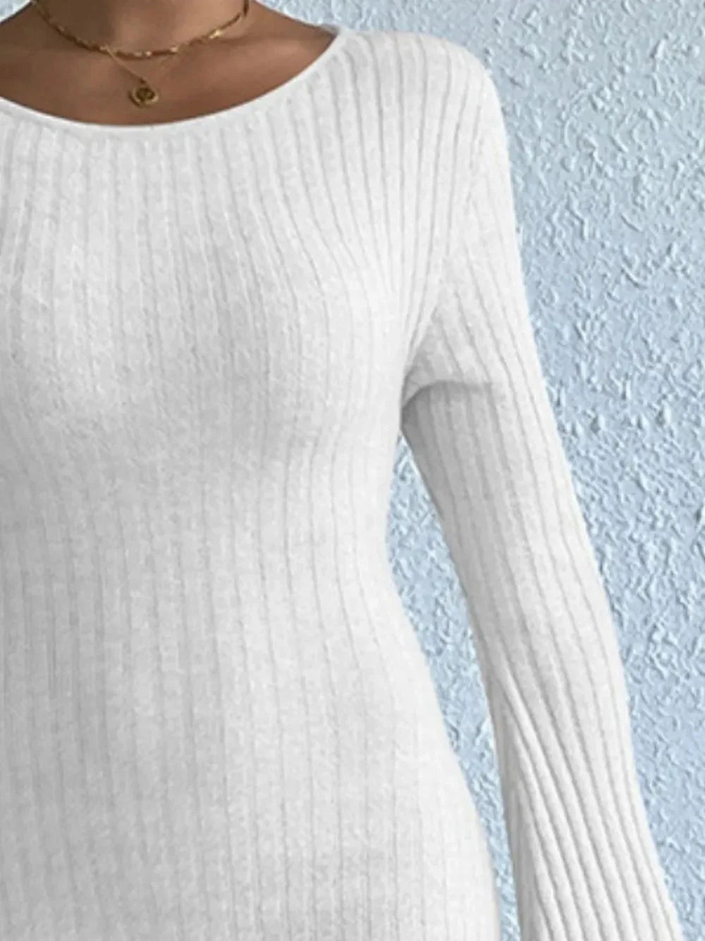 Lidia | Emilia Sukienka Mini Z Dzianiny Żebrowanej Z Rękawami Dzwonowymi